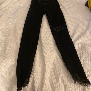 Black super skinny Levi’s